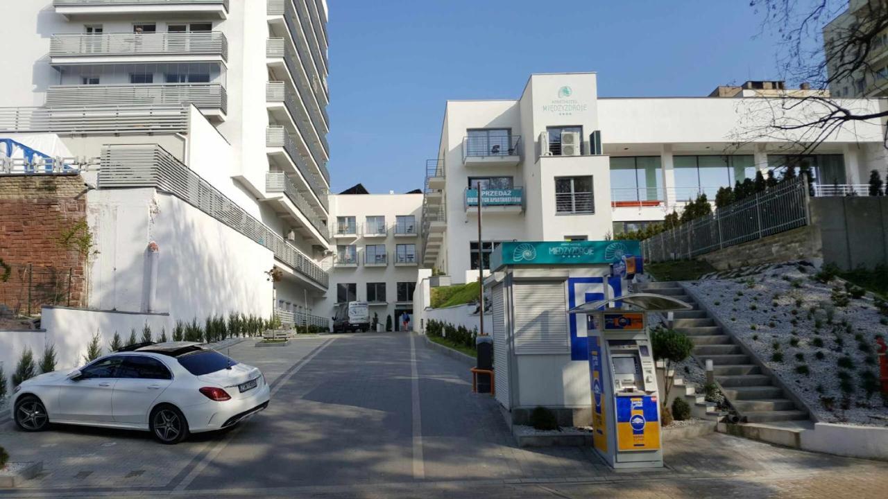 Aparthotel Przy Plazy Miedzyzdroje Kültér fotó