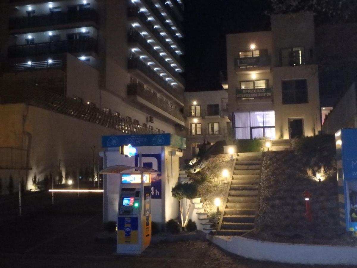 Aparthotel Przy Plazy Miedzyzdroje Kültér fotó